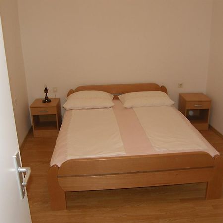 Apartment Tea Макарська Екстер'єр фото